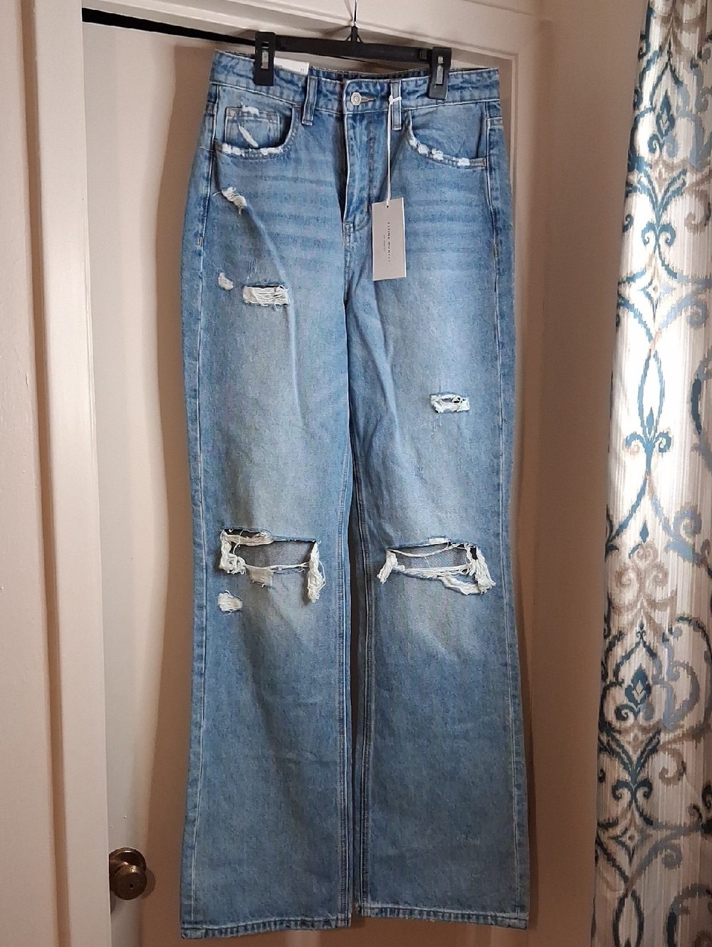 Flying Monkey 90's Vintage Flare Light Blue Distressed Wide-Leg Jeans